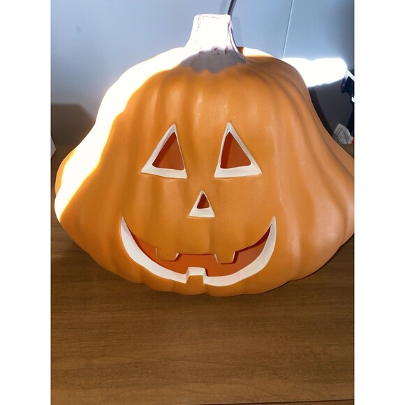 Vintage Pumpkin Blow Mold Lighted Jack O Lantern Tested Works Halloween Decor - Picture 2 of 4